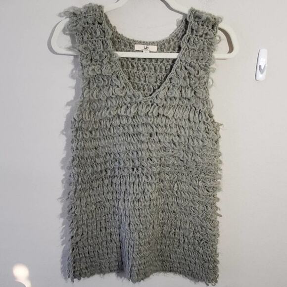 Ya Lots Angeles LOOPED fuzzy‎ sweater vest size small - Picture 1 of 5